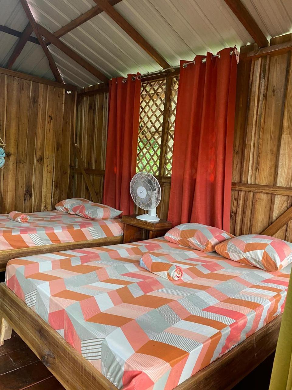Hotel Cahuita Exterior photo